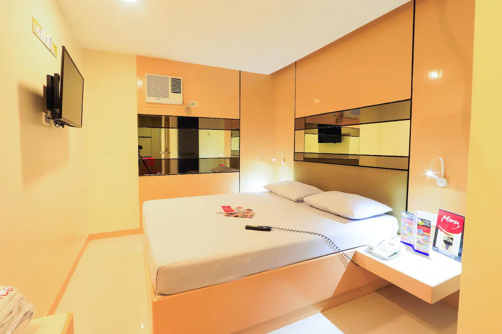 Hotel Sogo Alabang Room
